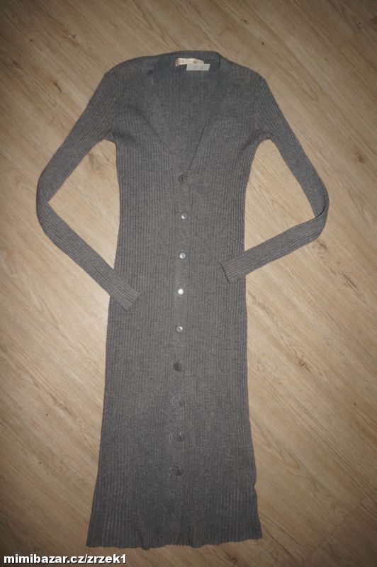 Dokonalé úpletové šaty, pružné vel.M