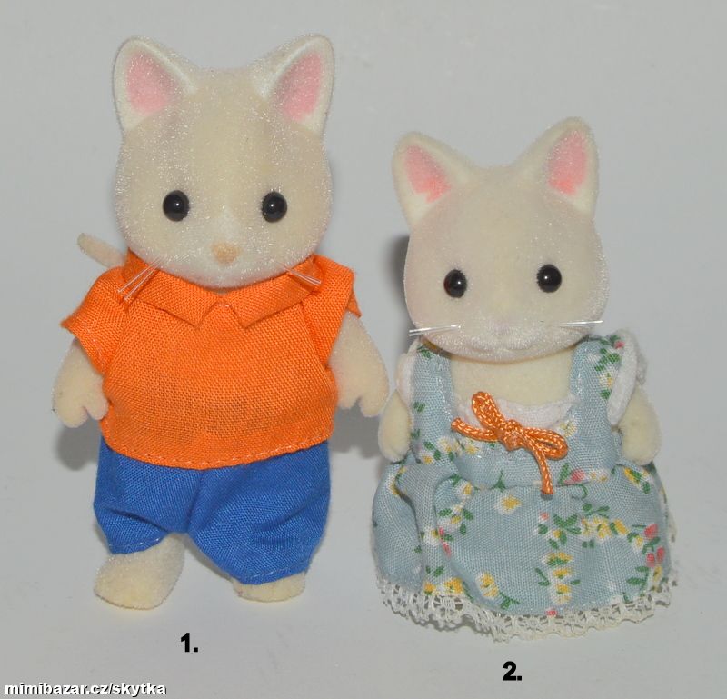  + + + SYLVANIAN FAMILIES + + + 