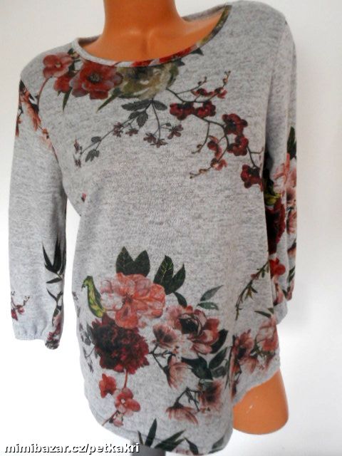 květovaný lehký svetřík vel M