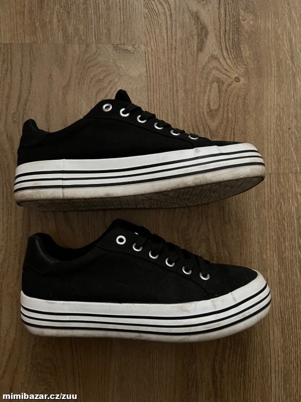 Tenisky černé vel.38