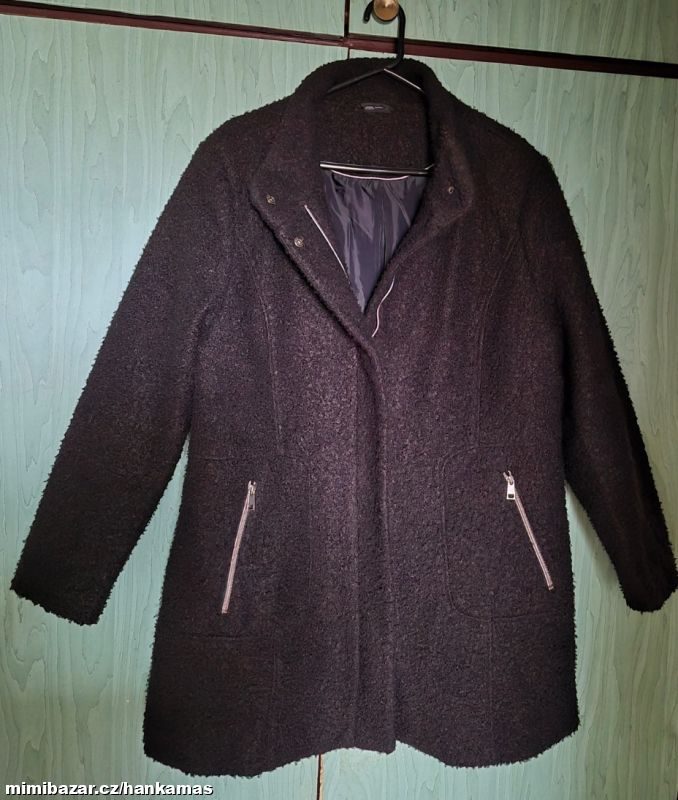 Sytě černý sukovaný zimní kabát LAURA TORELLI-48/X