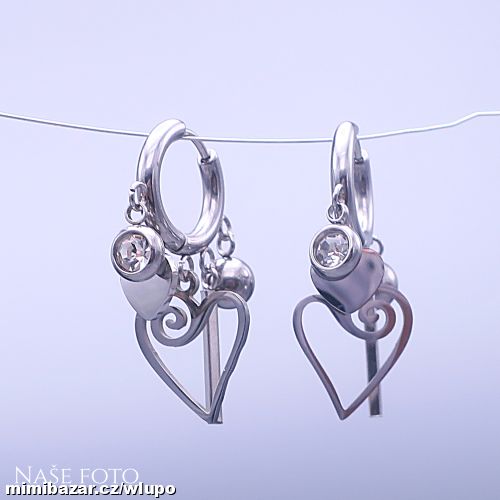 Náušnice z chirurgické oceli se zirkonem a srdíčky