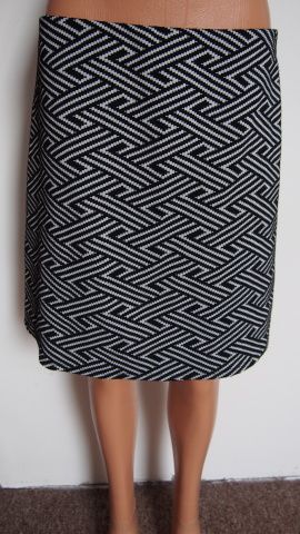 Dorothy Perkins černobílá zimní sukně V.42