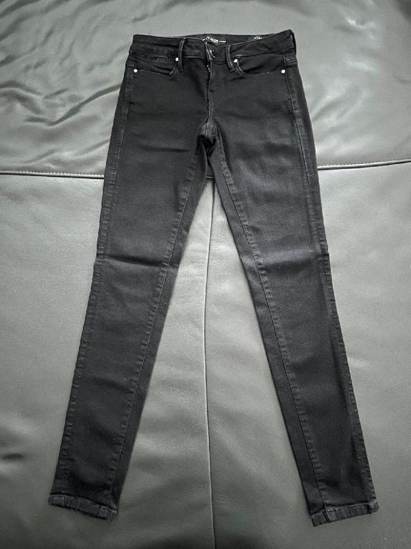 Černé skinny Guess