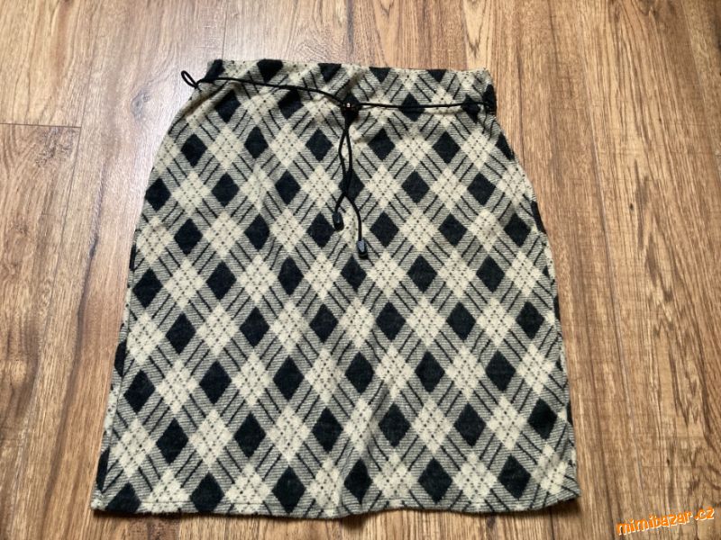 Béžovo-černá káro sukně s páskem (vel. 40/42)