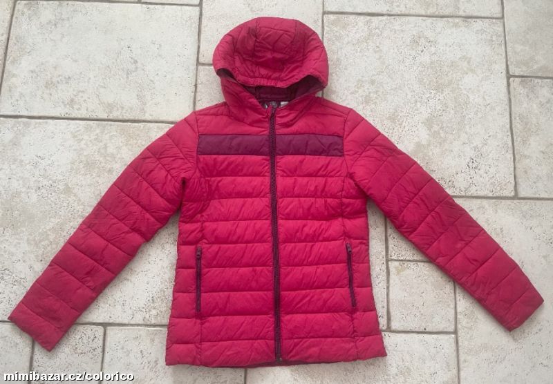 Rudě červená slabší zimní bunda