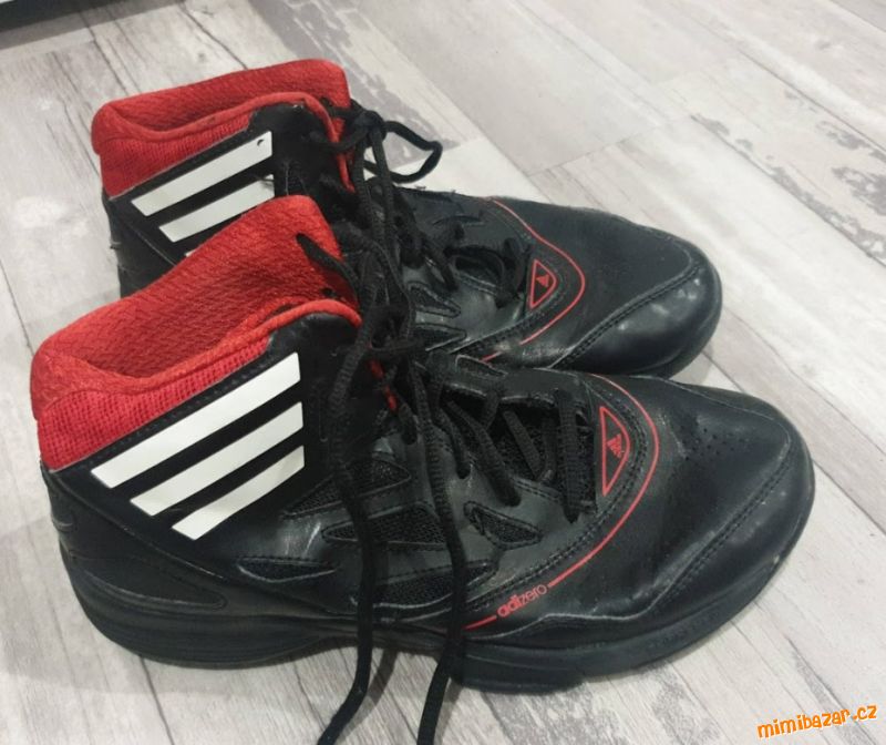 Kotníkové botasky Adidas