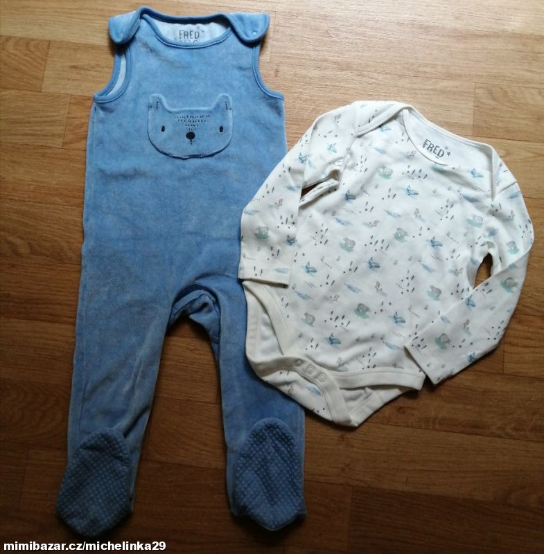 Komplet body + dupačky, vel.12-18 M
