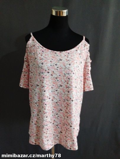 *** KRÁSNÉ DÁMSKÉ VZOROVANÉ TRIKO, VEL.48/50 ***