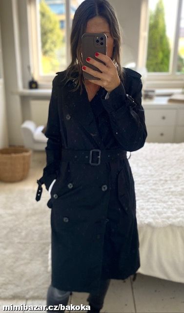 ČERNÝ BALOŇÁK - KABÁT