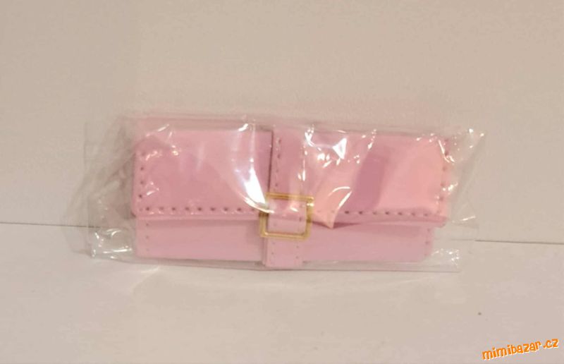 Na prodej kabelka Integrity toys Poppy Parker