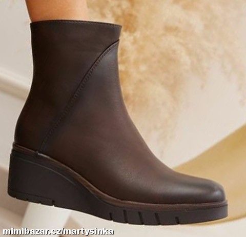 Nízké zimní kozačky na klínku ZIMA 2025