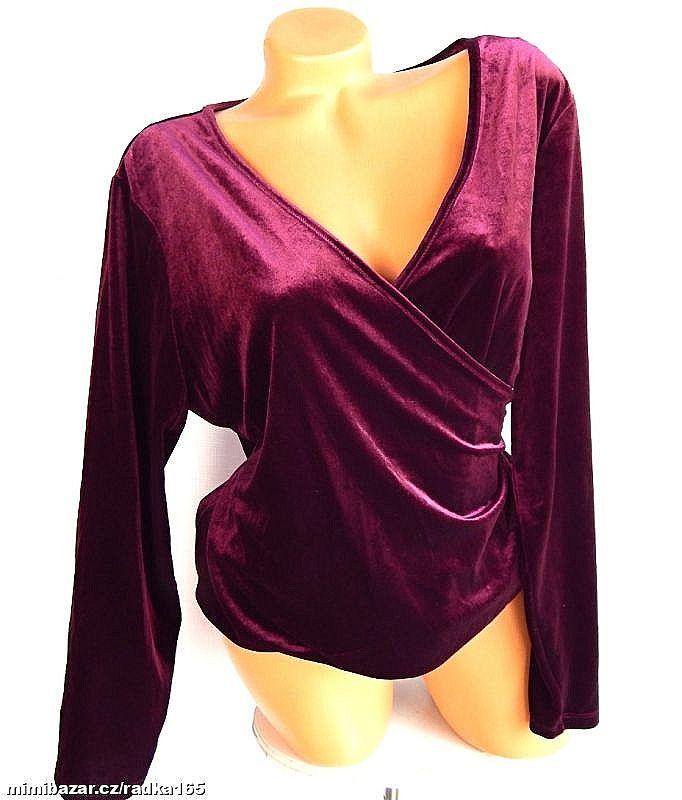 Modní měkoučký sametový crop top vel.50