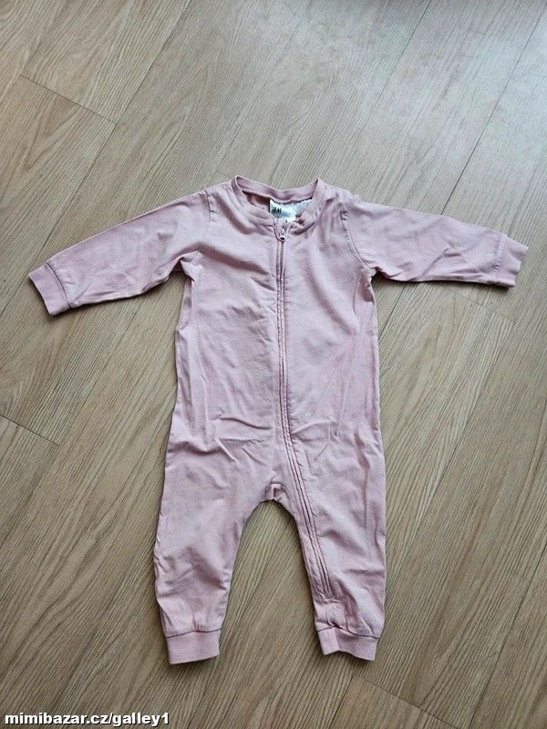 Pyžamový overal, vel. 74