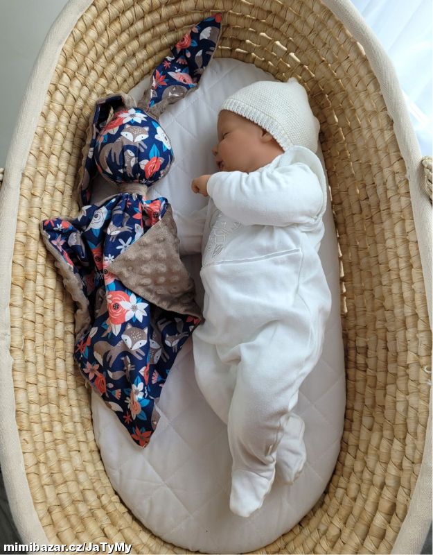 Usínáček Liščí rodinka na granátové, SKLADEM