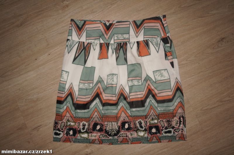 Essentiel nádherní sukně s kapsami vel.L