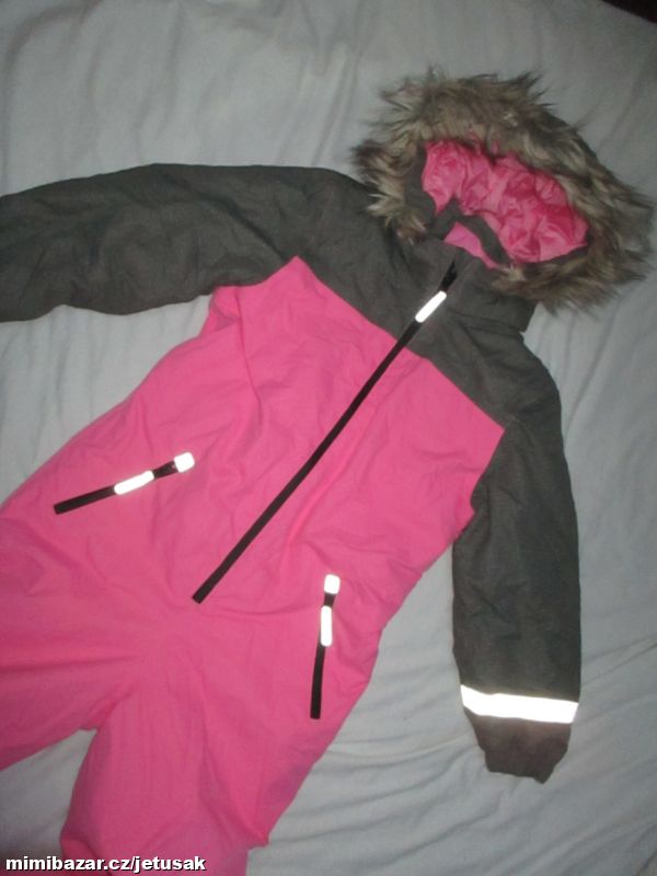 Dívčí funkční zimní kombinéza vel 122