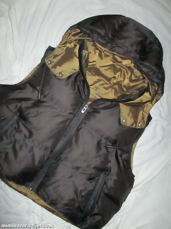 Dámská crop zimní vesta vel M