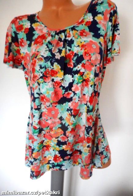 květovaný cípatý top uk 16