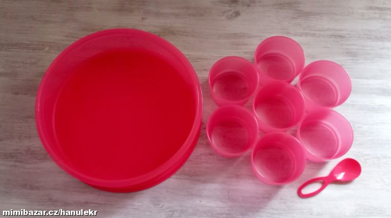 Mísa 1, 9 L + 7 kořenek - cibulek + lžička