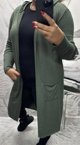 Dlouhýsvetříkový kardigan