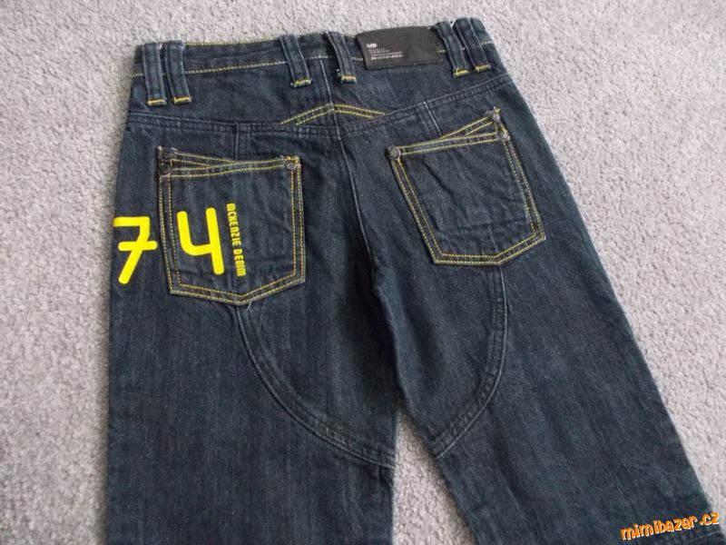 Rifle / džíny