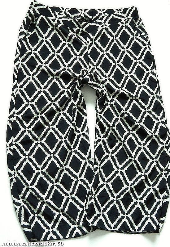 Slabé široké splývavé kalhoty vel.50