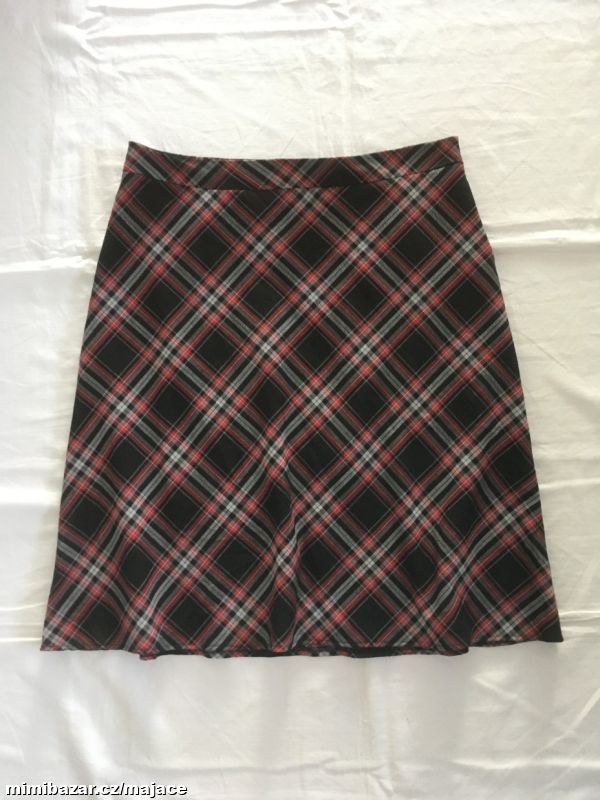 DÁMSKÁ SUKNĚ 46