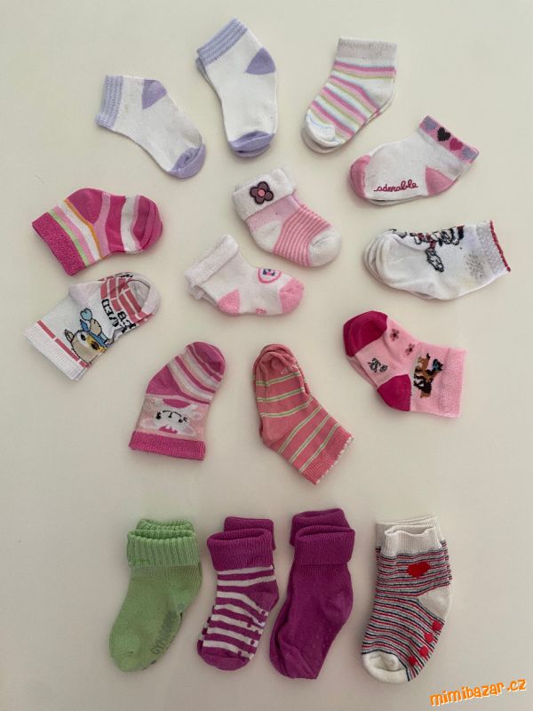 Balík dětských ponožek (0 - 1 rok)