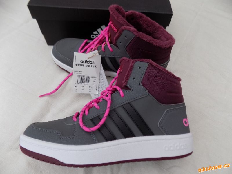 N.OVÉ VYTEPLENÉ KOTNÍKOVÉ TENISKY ADIDAS 37 1/3