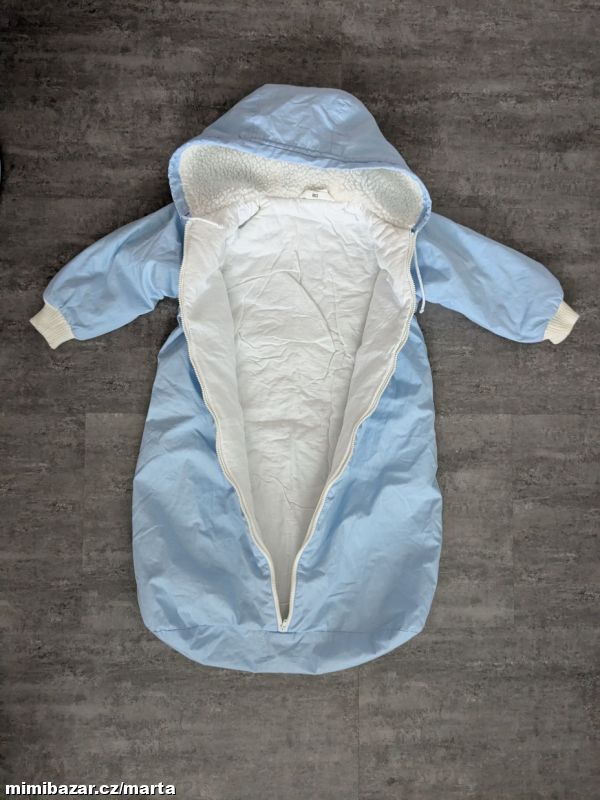 Kombinéza, fusak, spací pytel