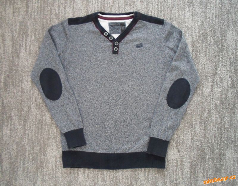 Modrý svetr svetřík