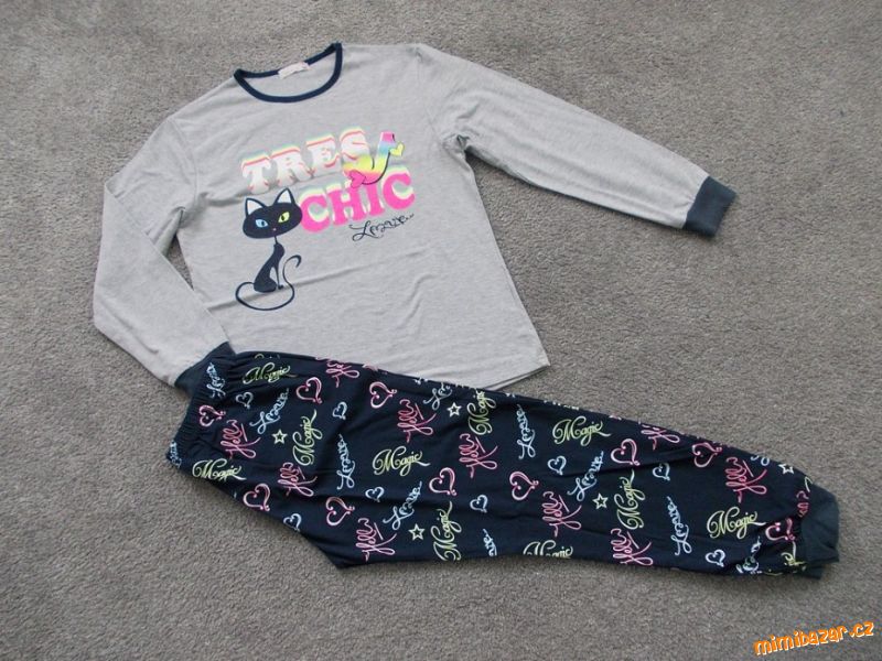 Pyžamo s kočičkou