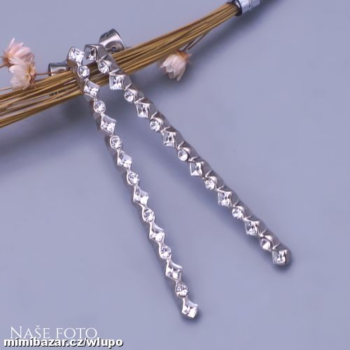 Dlouhé náušnice z chirurgické oceli se zirkony