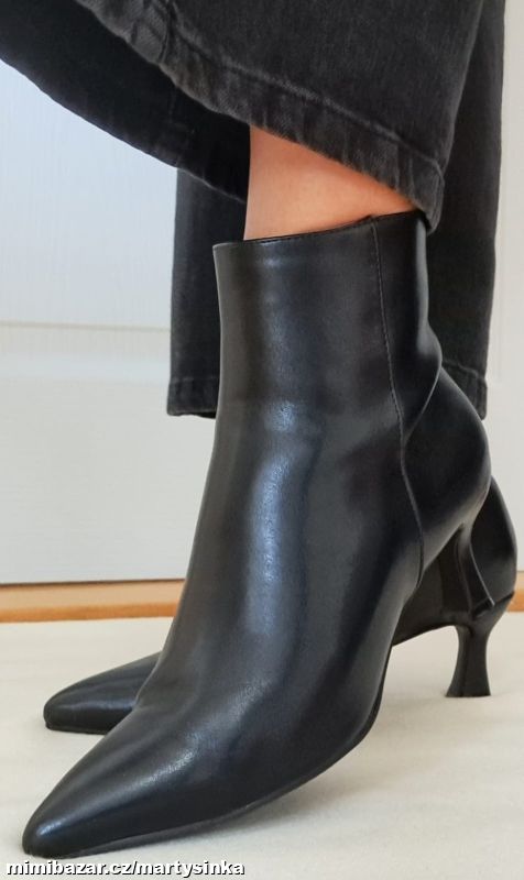 Dámské nízké kozačky na podpatku PODZIM 2025
