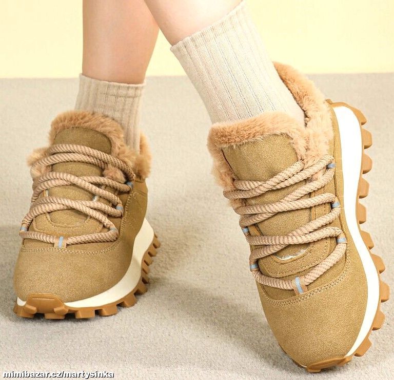 Zimní sportovně elegantní boty / tenisky ZIMA 2025