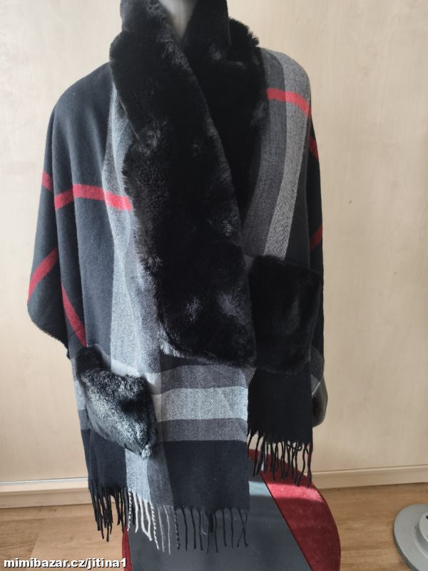 Krásné Pončo s kapsami doporučuji