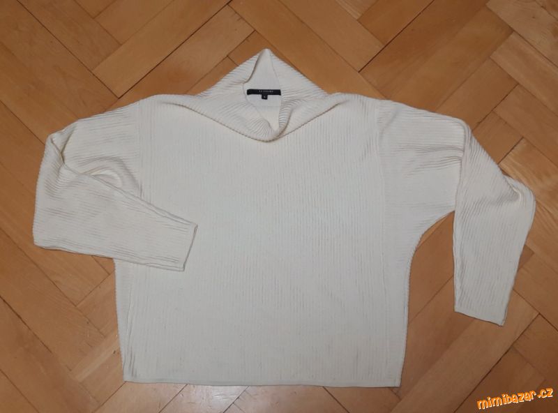 Smetanový polorolák