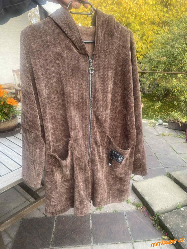 Italský mikinokabátek