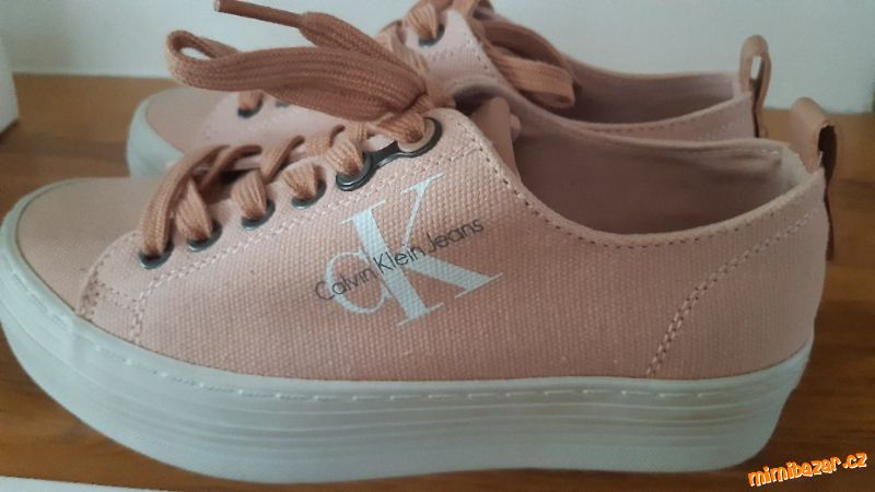 Tenisky zn. CALVIN KLEIN****bez poštovného****