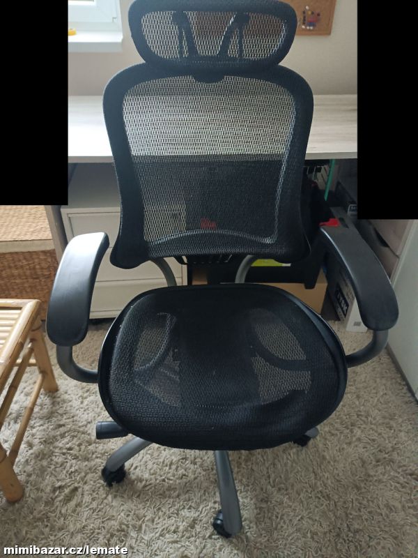 Velké kancelářské křeslo * pouze osobní vyzvednutí