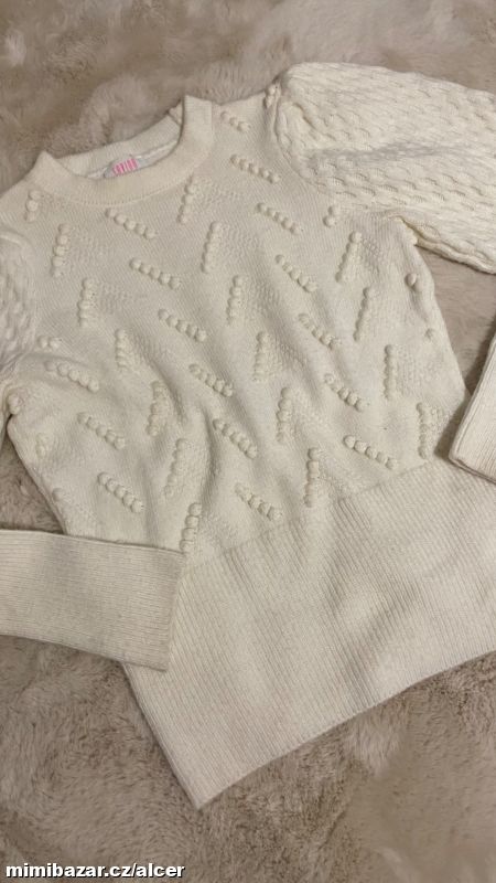 ★★★KRÁSNÝ SVETR ★★★