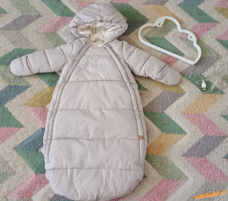 Fusak H&M do kočárku + závěsné svítidlo mráček