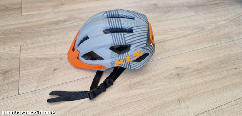 Cyklistická přilba