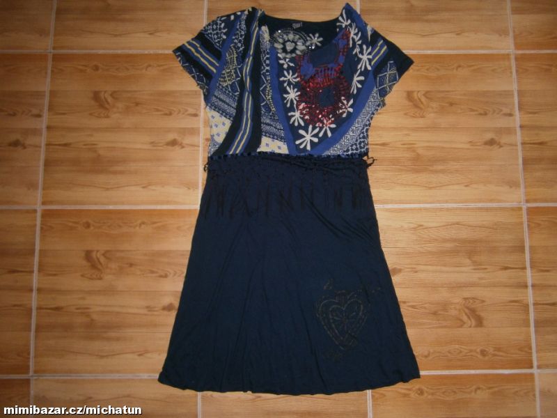 Šmrncovní šaty s třásněmi značky DESIGUAL, vel.L