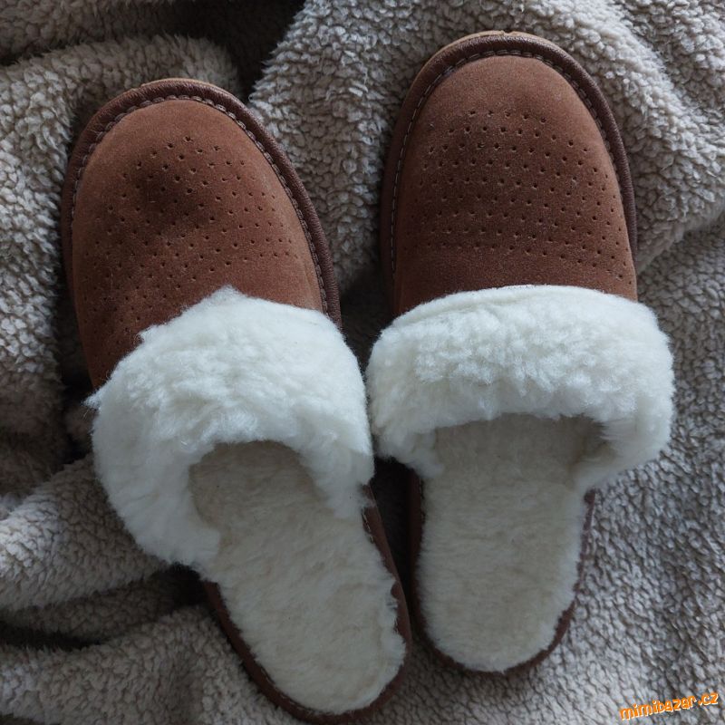 N.O.V.É BAČKORY OVČÍ VLNA