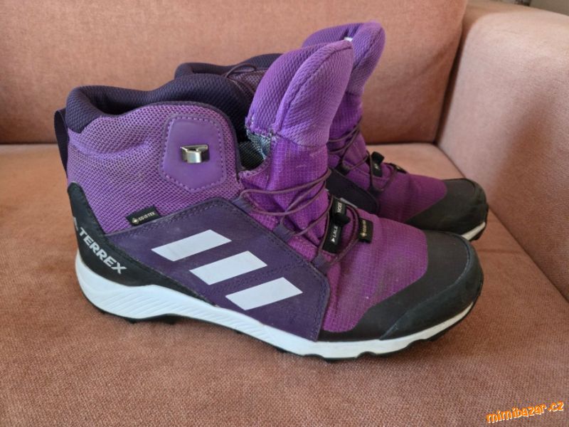 Adidas Terrex kotníkové pohorky s Gore-tex