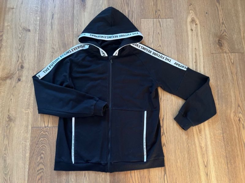 Krásná černá mikina Mayoral vel. 18