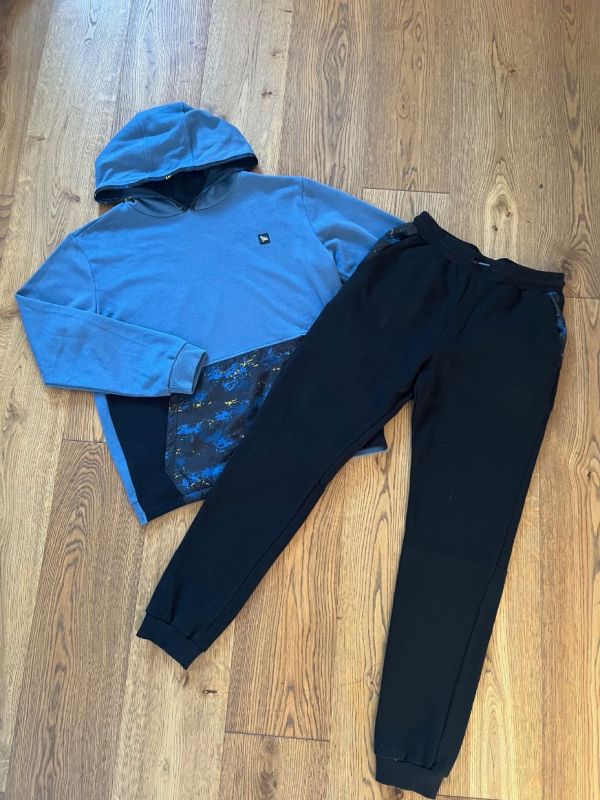 Nádherná tepláková souprava Mayoral vel. 16