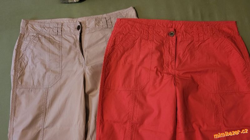 Dvoje 3/4 letní kalhoty, vel. 42